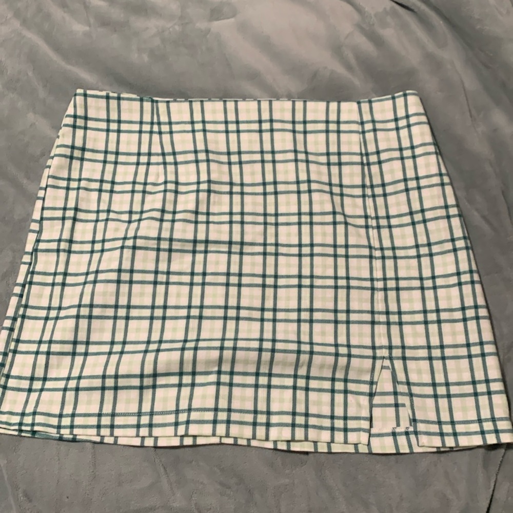 Green plaid mini skirt with split